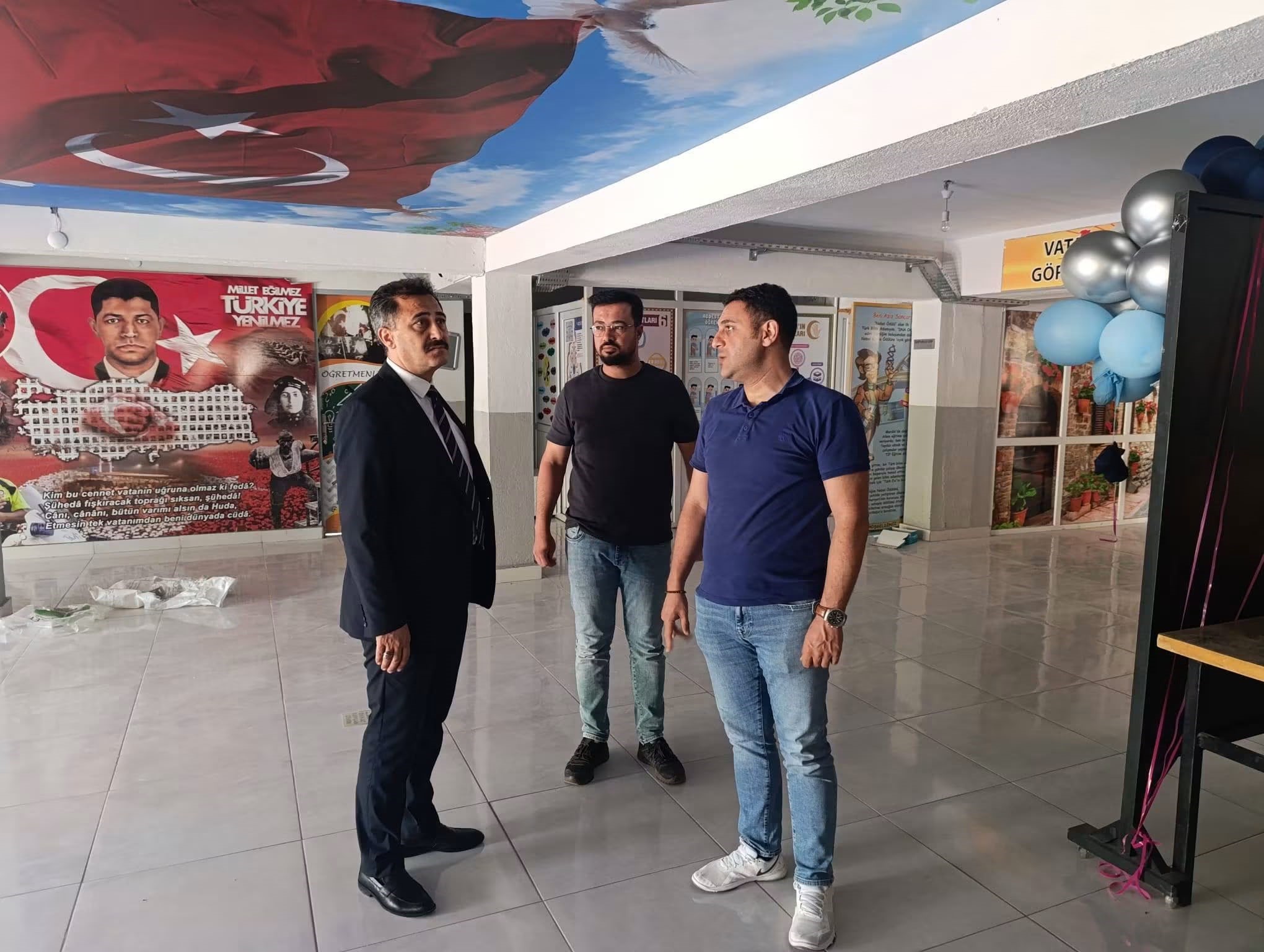 Bolvadin'de okullarda bakım ve onarım çalışmaları 1 Bolvadin'de okullarda bakım ve onarım çalışmaları