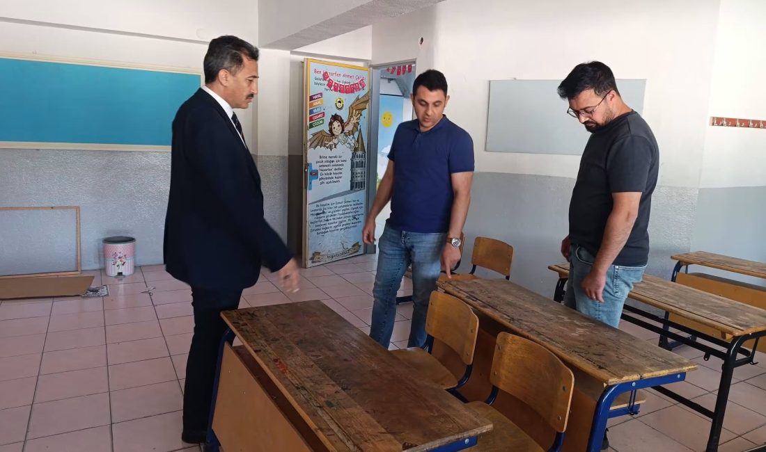 Afyonkarahisar’ın Bolvadin ilçesinde, 2026-2027 eğitim-öğretim yılı öncesi okulların fiziki şartlarını