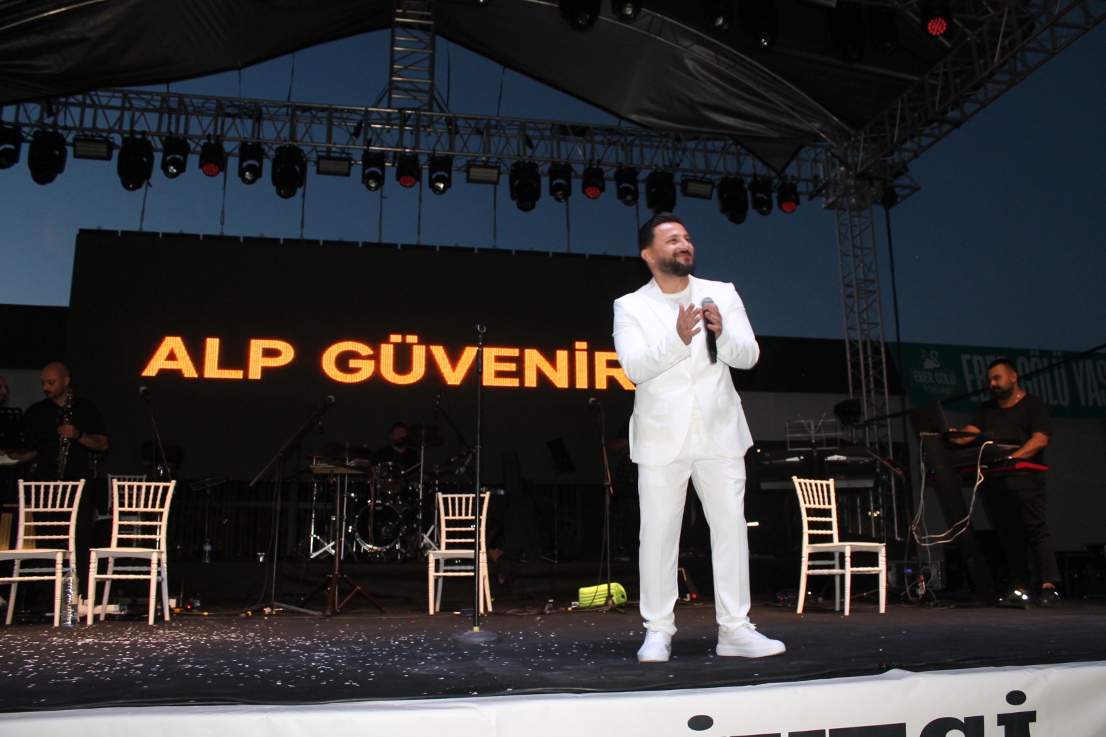 Çay’da Vişne ve Eber Sarısı Festivali coşkusu