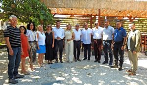 İzmir'in Çeşme ilçesinde yaklaşık 5 yıldır İlçe Müftüsü olarak görev