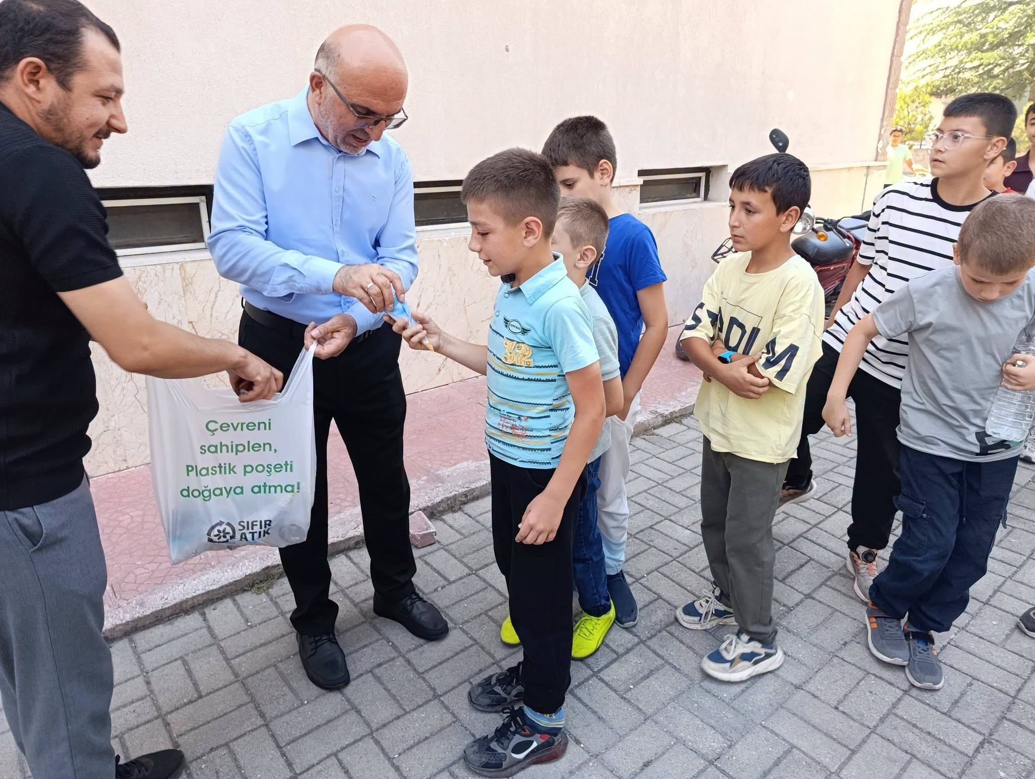 Çocuklara yönelik Kur'an eğitimleri sürüyor 1 Çocuklara yönelik Kur'an eğitimleri sürüyor