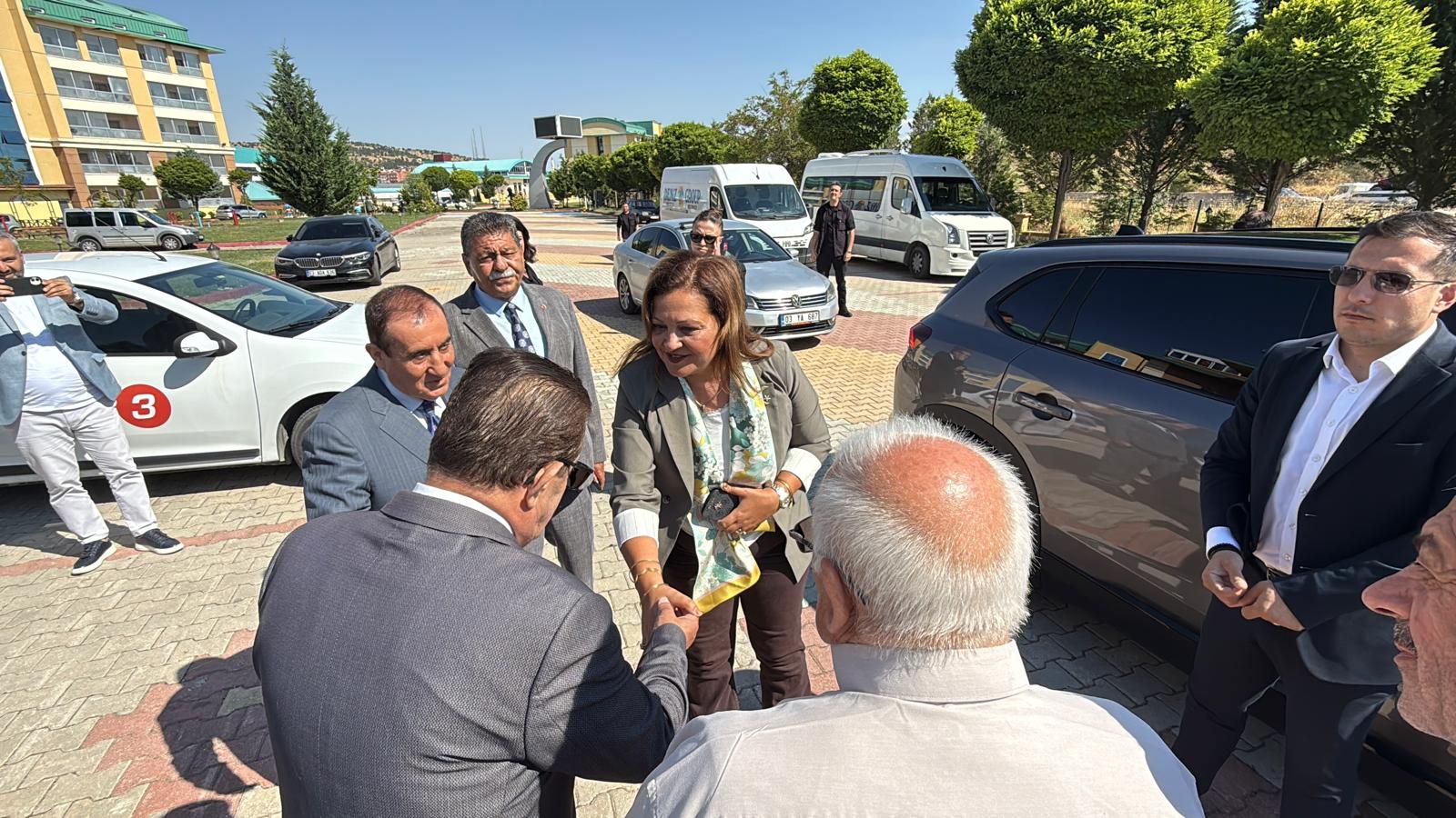 EMEKLİLERDEN ZİRVE