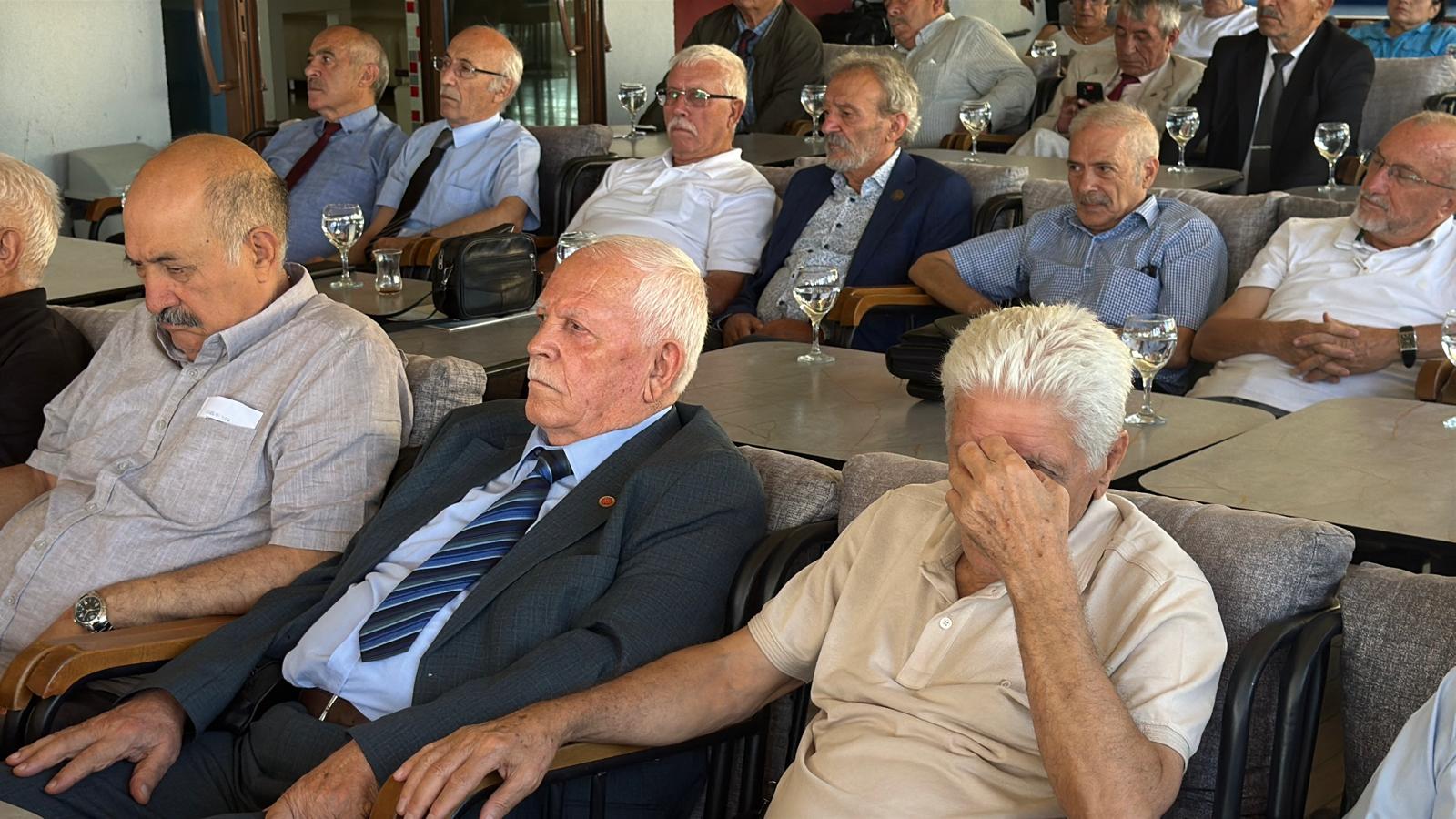 EMEKLİLERDEN ZİRVE
