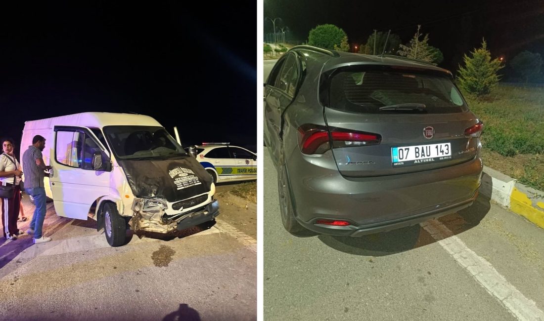 Afyonkarahisar'da otomobil ile kamyonetin çarpışması sonucu meydana gelen trafik kazasında