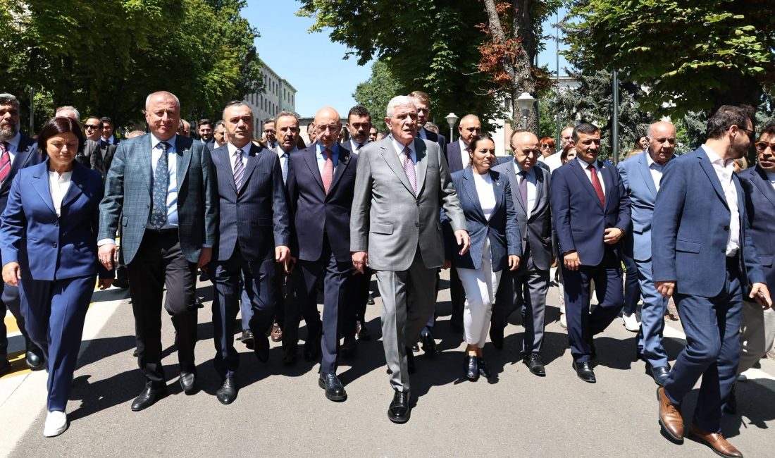İYİ Parti Genel Başkan Yardımcısı ve Afyonkarahisar Milletvekili Hakan Şeref