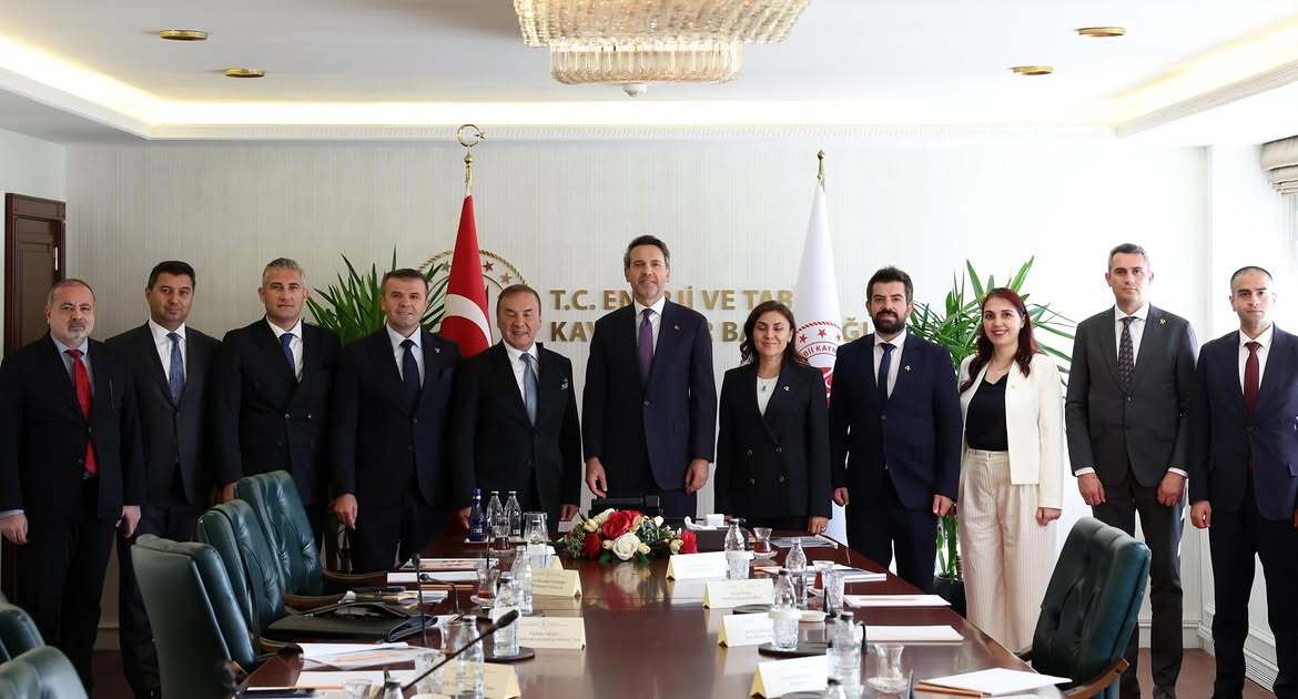İstanbul Maden İhracatçıları Birliği (İMİB) Yönetim Kurulu, madencilik sektörünün mevcut