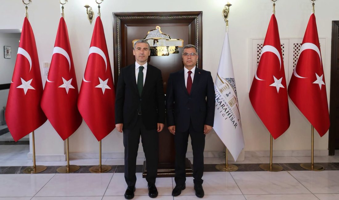 Görevine başlayan Afyonkarahisar İl Milli Eğitim Müdürü İsmail Altınkaynak, Afyonkarahisar