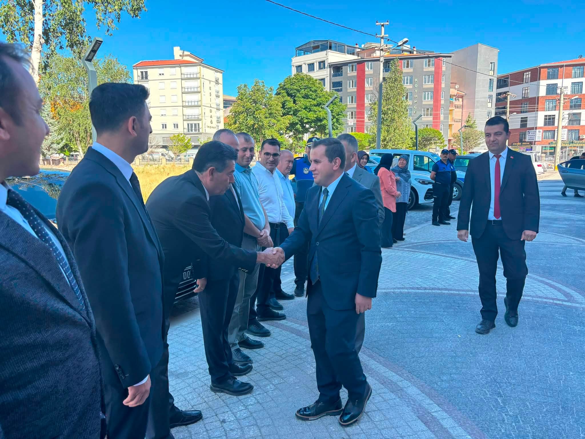 Kaymakam Topaca’dan Emirdağ Belediyesi’ne ziyaret 2 Kaymakam Topaca’dan Emirdağ Belediyesi’ne ziyaret