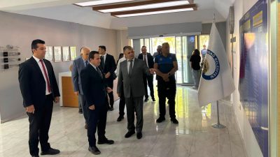 Emirdağ Kaymakamı Adem Topaca, Emirdağ Belediyesini ziyaret ederek Belediye Başkanı