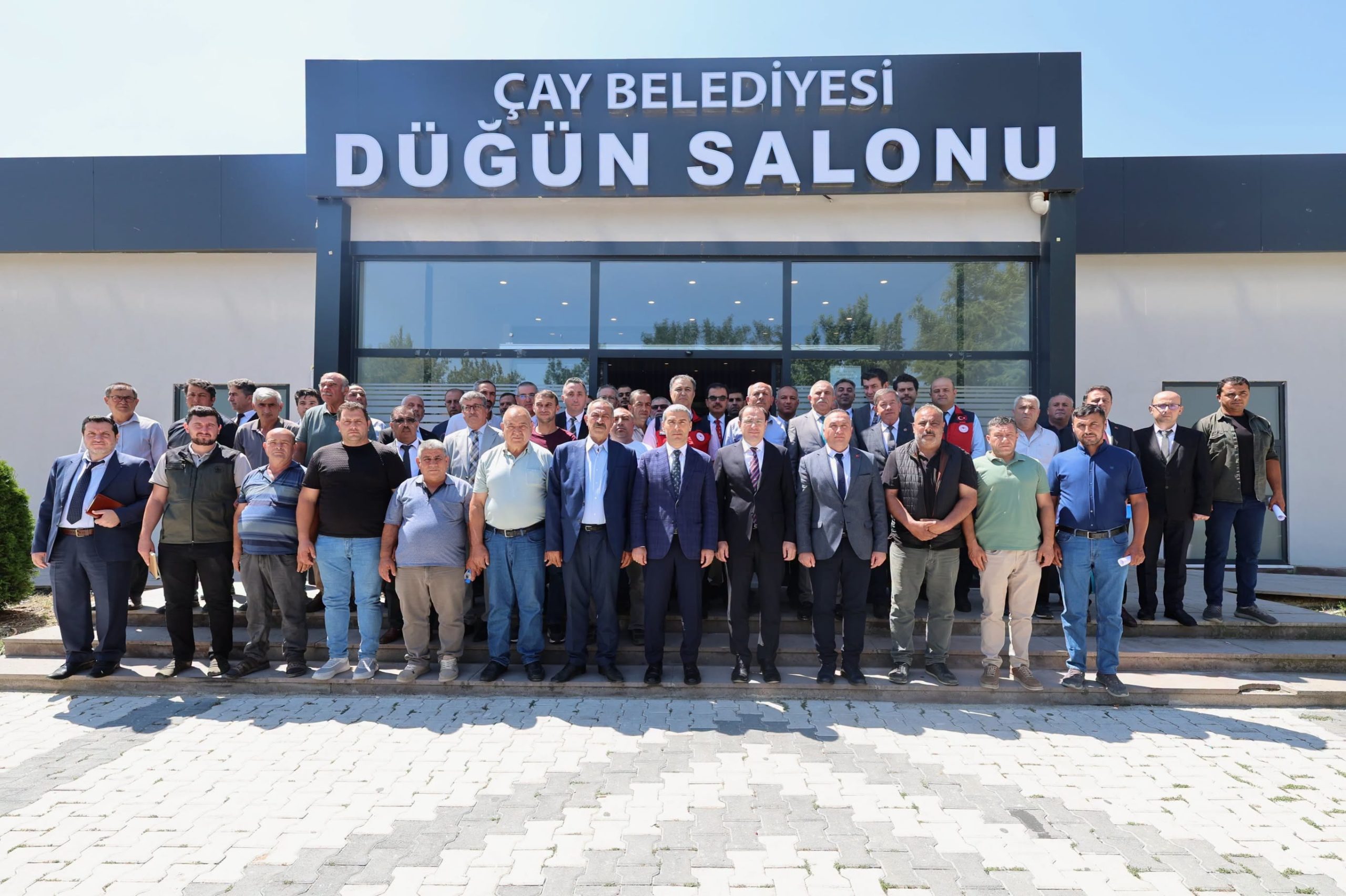 Vali Aktaş'tan Çay çıkarması