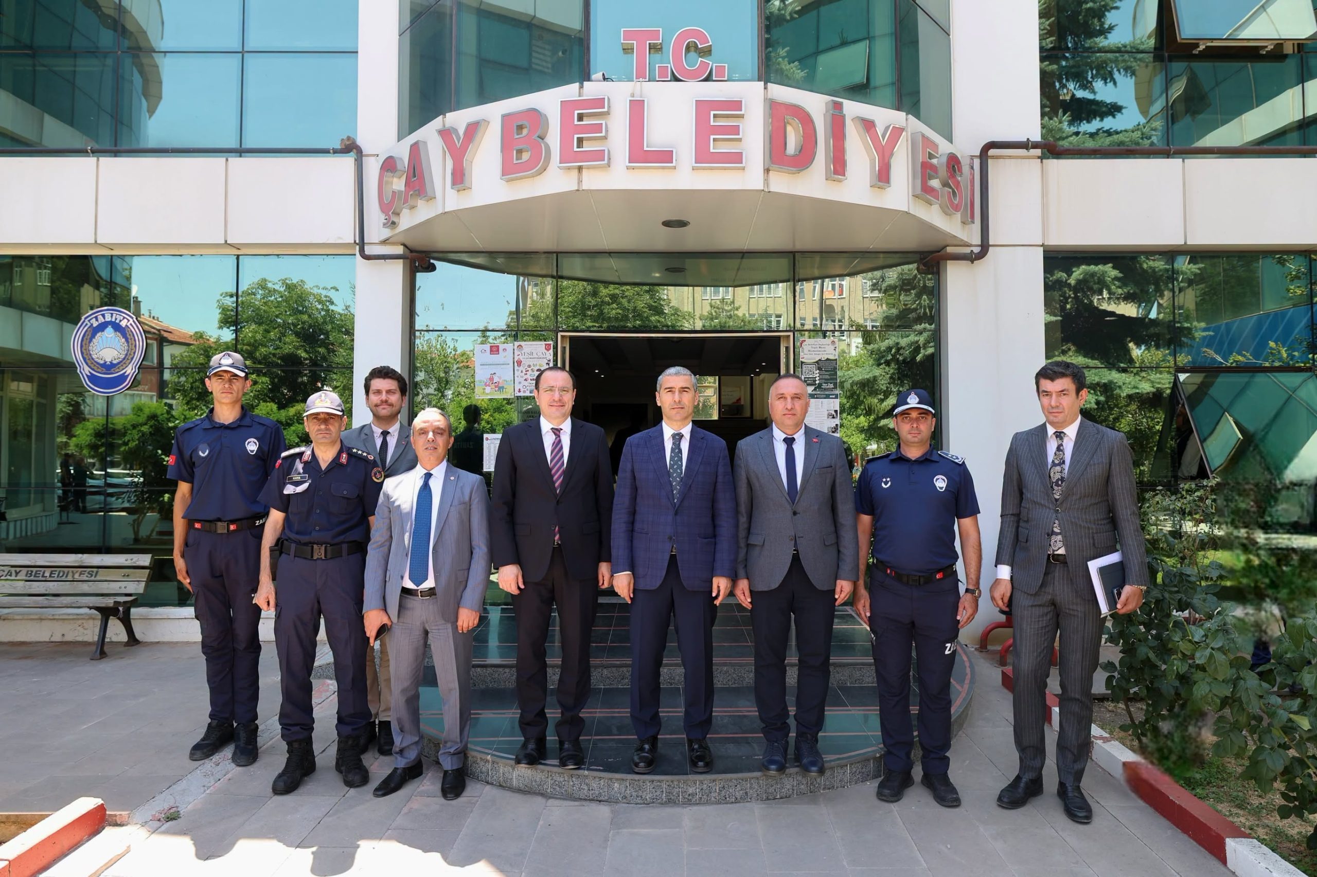 Vali Aktaş'tan Çay çıkarması