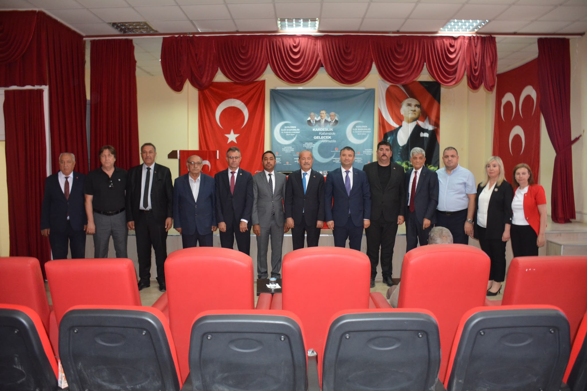 MHP Evciler ve Kızılören ilçe başkanları güven tazeledi 1 MHP Evciler ve Kızılören ilçe başkanları güven tazeledi