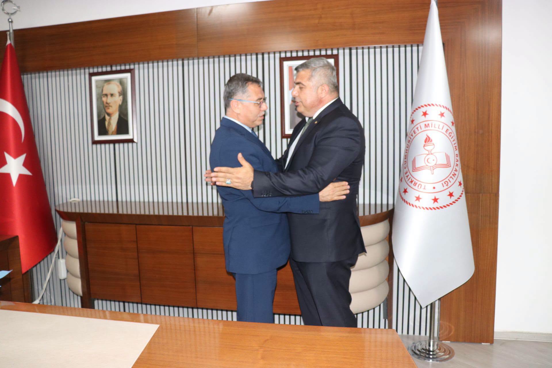 Milli Eğitim Müdürlüğü’nde devir teslim töreni 1 Milli Eğitim Müdürlüğü’nde devir teslim töreni