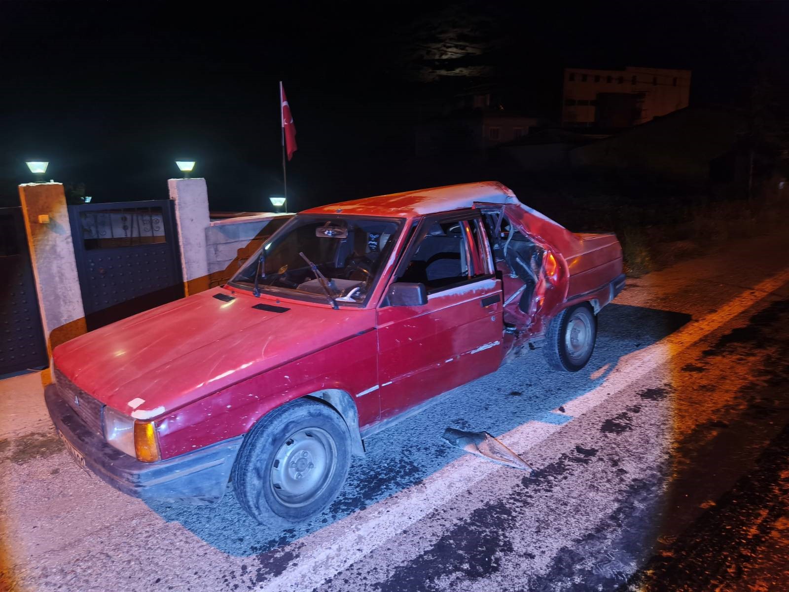 Motosiklet sürücüsü kazada hayatını kaybetti 1 Motosiklet sürücüsü kazada hayatını kaybetti