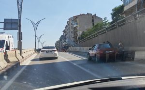 Afyonkarahisar'da Park Afyon AVM kavşağındaki alt geçitte meydana gelen trafik