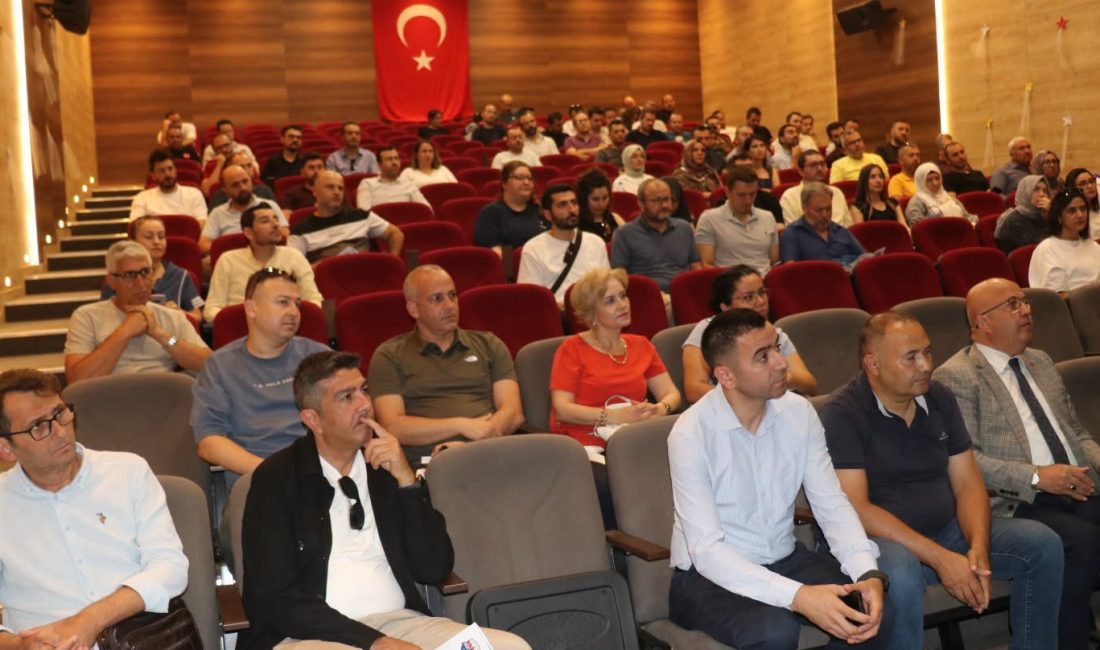 Afyonkarahisar'da görev yapan rehber öğretmenlere yönelik bilgilendirme toplantısı gerçekleştirildi.