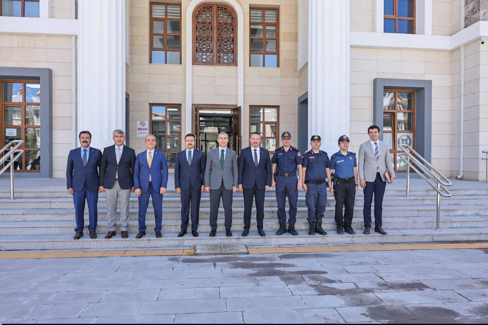 Vali Aktaş’tan Sandıklı ziyareti 1 Vali Aktaş’tan Sandıklı ziyareti
