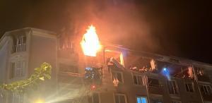 Tekirdağ'ın Çorlu ilçesinde, 6 katlı bir apartmanın en üst katında