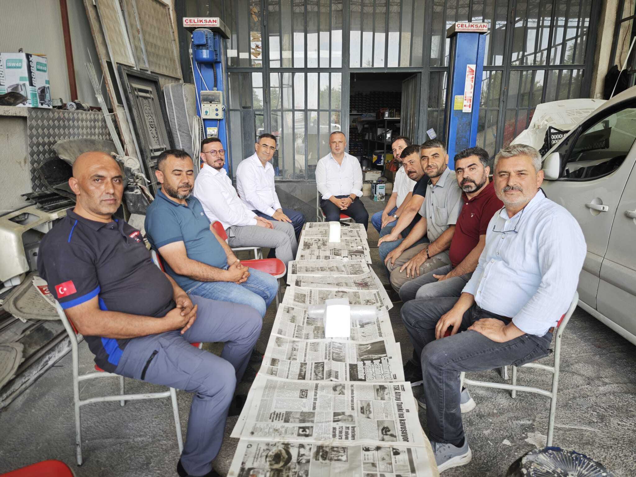 Hasan Arslan'dan Afyonkarahisar'da yoğun ziyaret trafiği 2 Hasan Arslan'dan Afyonkarahisar'da yoğun ziyaret trafiği