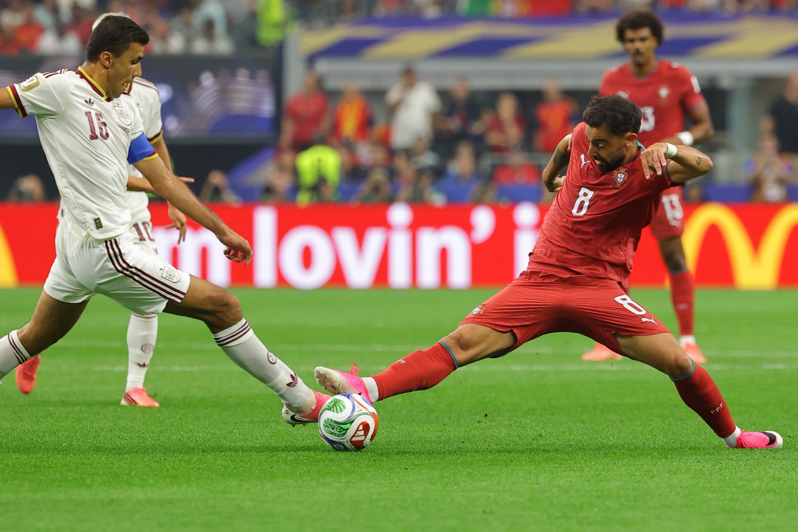 Portekiz'i 1-0 mağlup eden İspanya çeyrek finalde