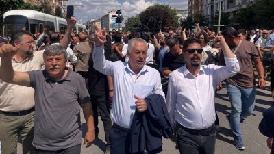 CHP Afyonkarahisar İl Başkanı Hasan Karadeniz, il ve ilçe yöneticileri,