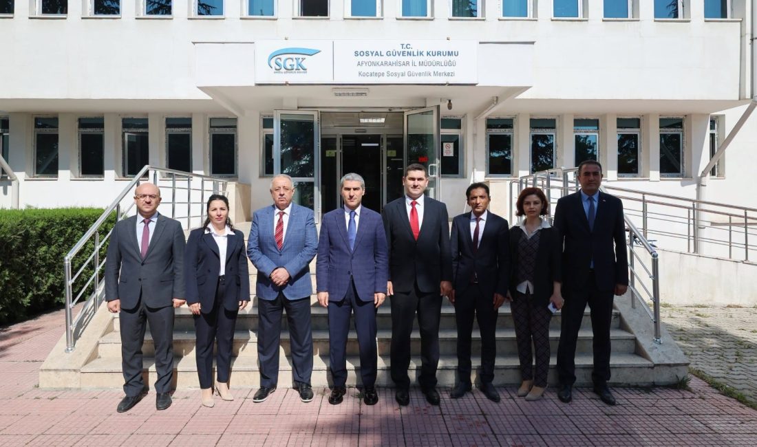 Afyonkarahisar Valisi Dr. Naci Aktaş, kentte yürütülen kamu hizmetlerini yerinde