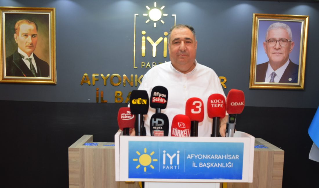 İYİ Parti Afyonkarahisar İl Başkanı Muhammet Mısırlıoğlu, haftalık basın toplantısında