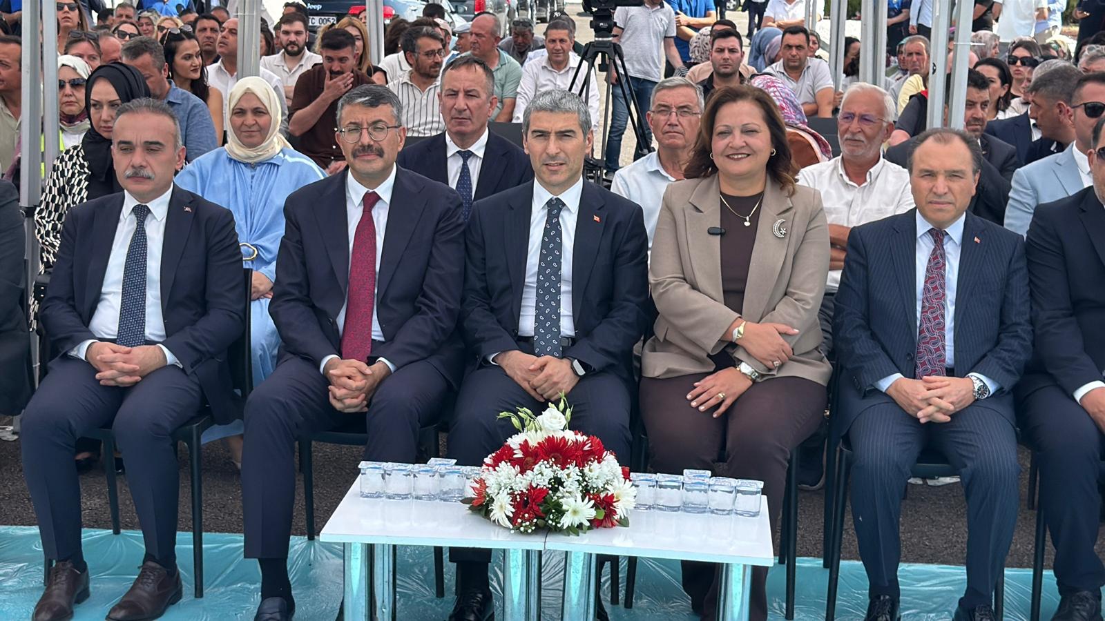 Can dostlar için modern tesis kapılarını açtı
