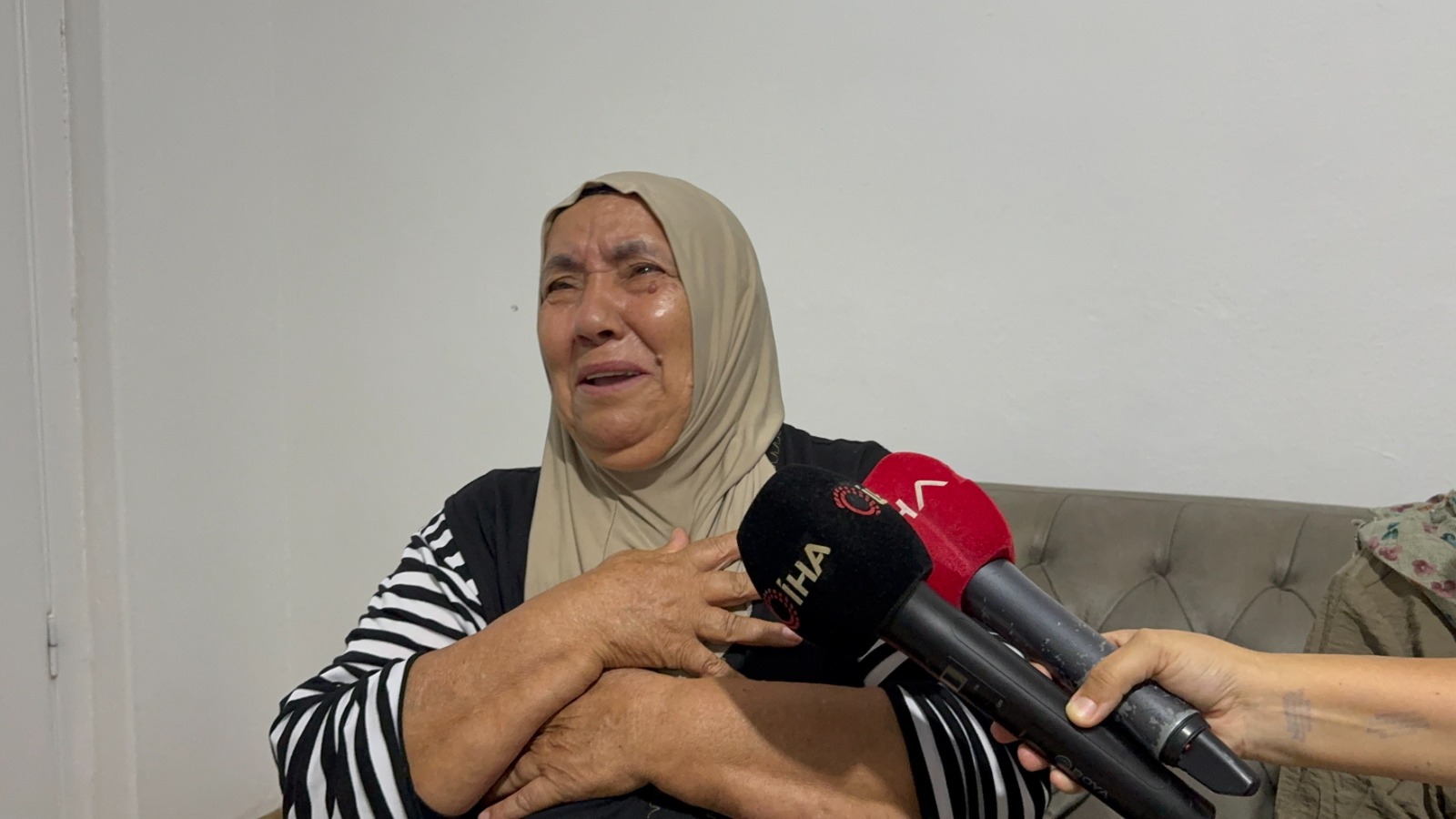 Ece Naz, kahvaltı hazırlarken sırtından vurulmuş 6 Ece Naz, kahvaltı hazırlarken sırtından vurulmuş