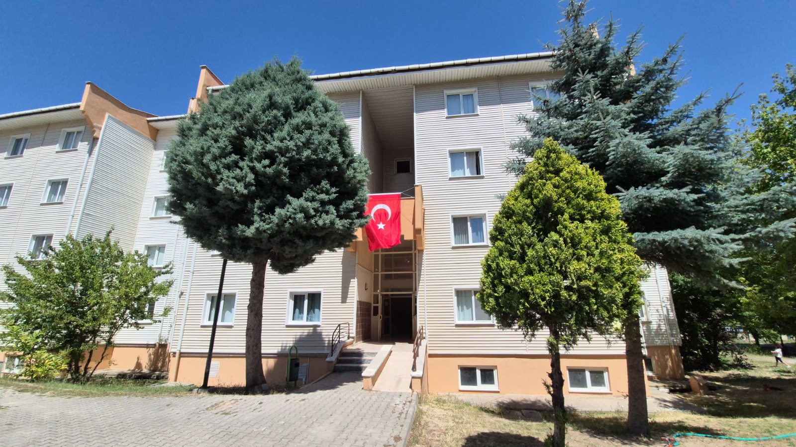 ŞEHİDİMİZ VAR 1 ŞEHİDİMİZ VAR