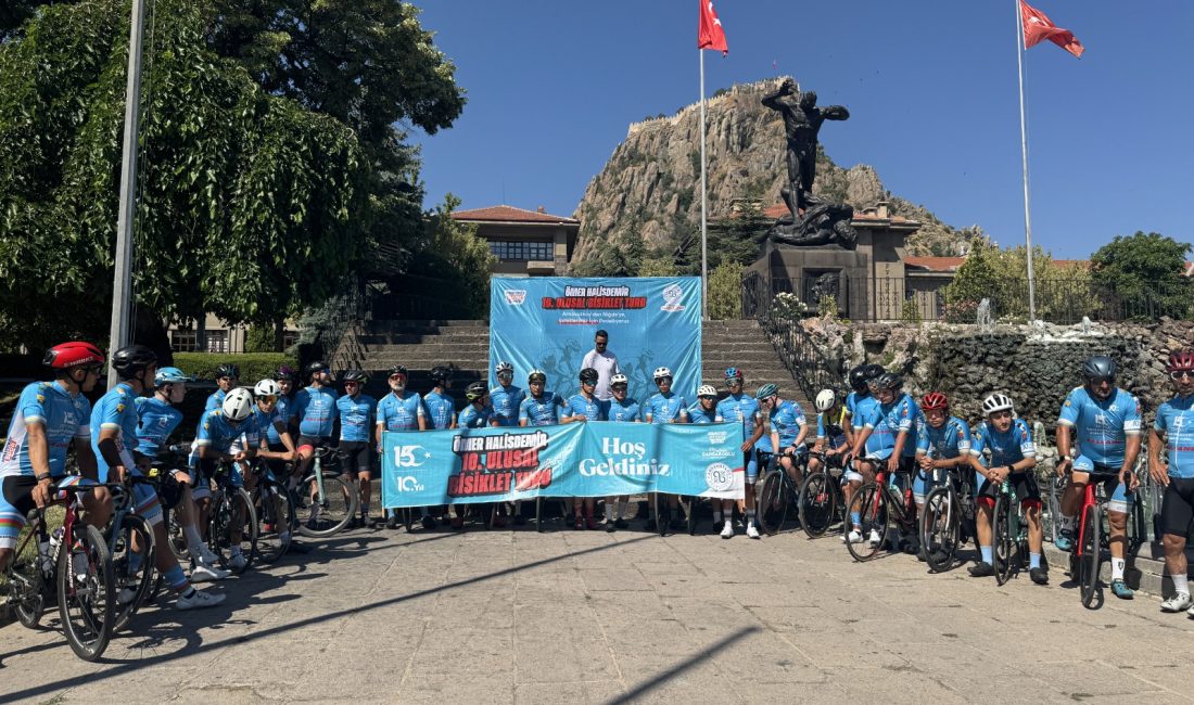 Arnavutköy Belediyesince 15 Temmuz şehitlerini anmak amacıyla düzenlenen "Şehit Ömer