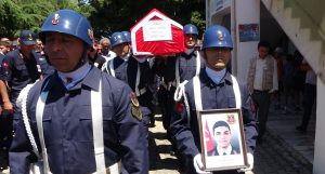 Afyonkarahisar'da meydana gelen trafik kazasında eşi ve 8 aylık bebeğiyle