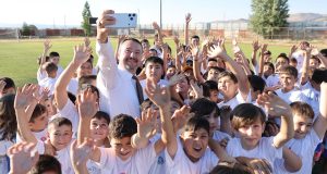 Sandıklı Belediyesi bünyesinde düzenlenen Yaz Spor Kursları, 208 sporcunun katılımıyla