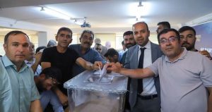 AK Parti Afyonkarahisar İl Başkanlığında gerçekleşen temayül yoklamasına AK Parti