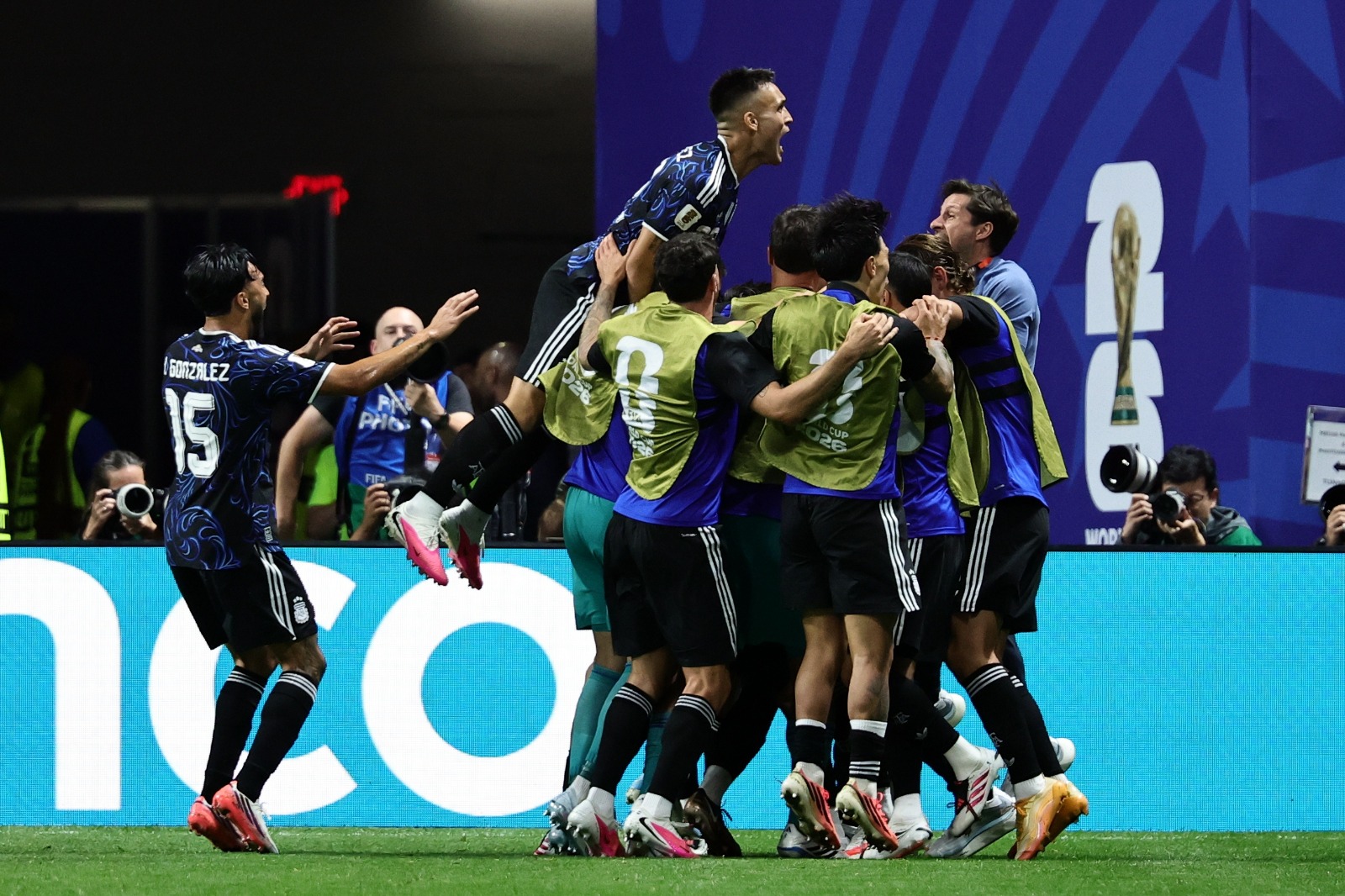 İngiltere'yi mağlup eden Arjantin finale yükseldi