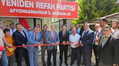 Yeniden Refah Partisi Afyonkarahisar İl Başkanlığı'nın yeni hizmet binası düzenlenen