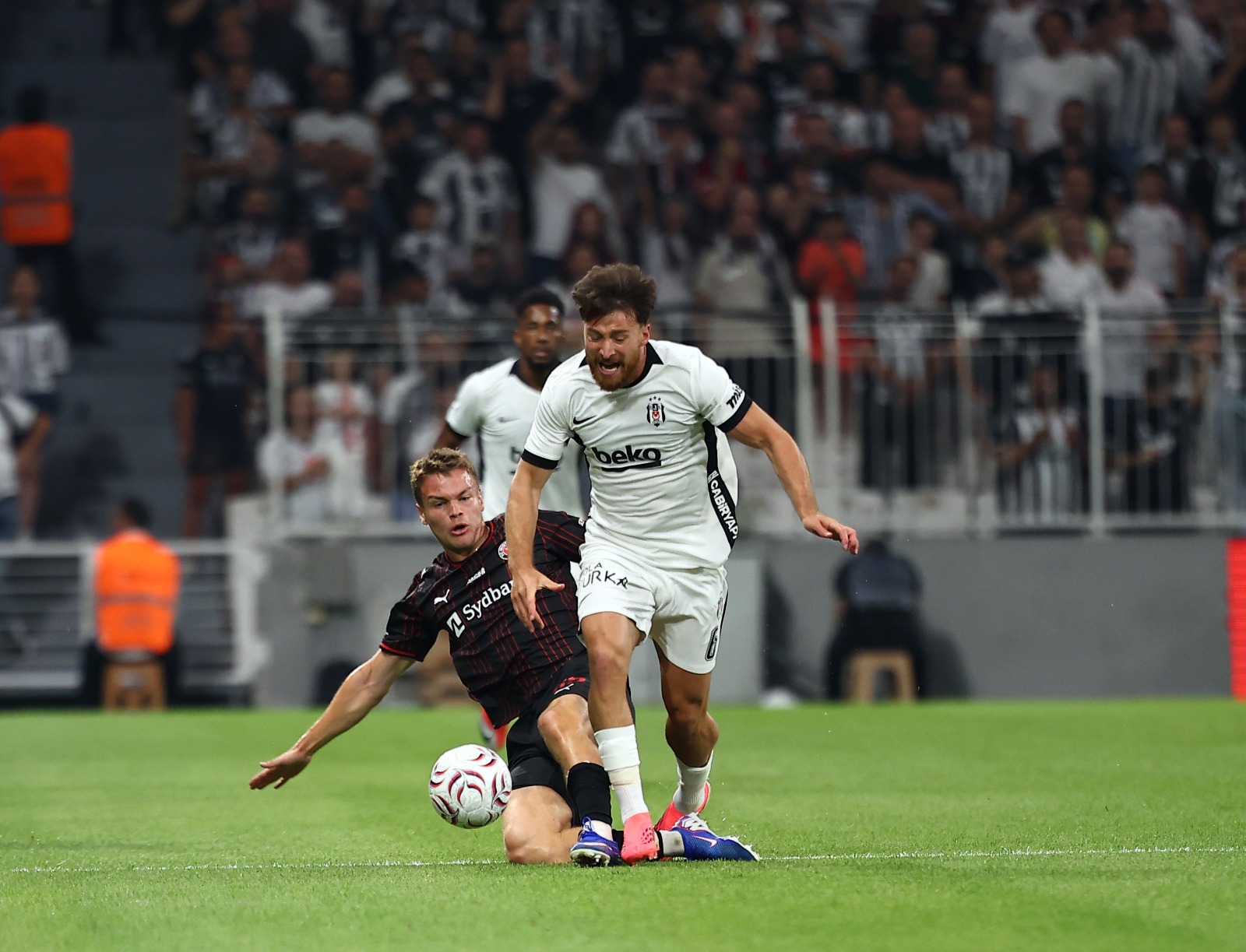Karakartal, Avrupa’da galibiyetle başladı