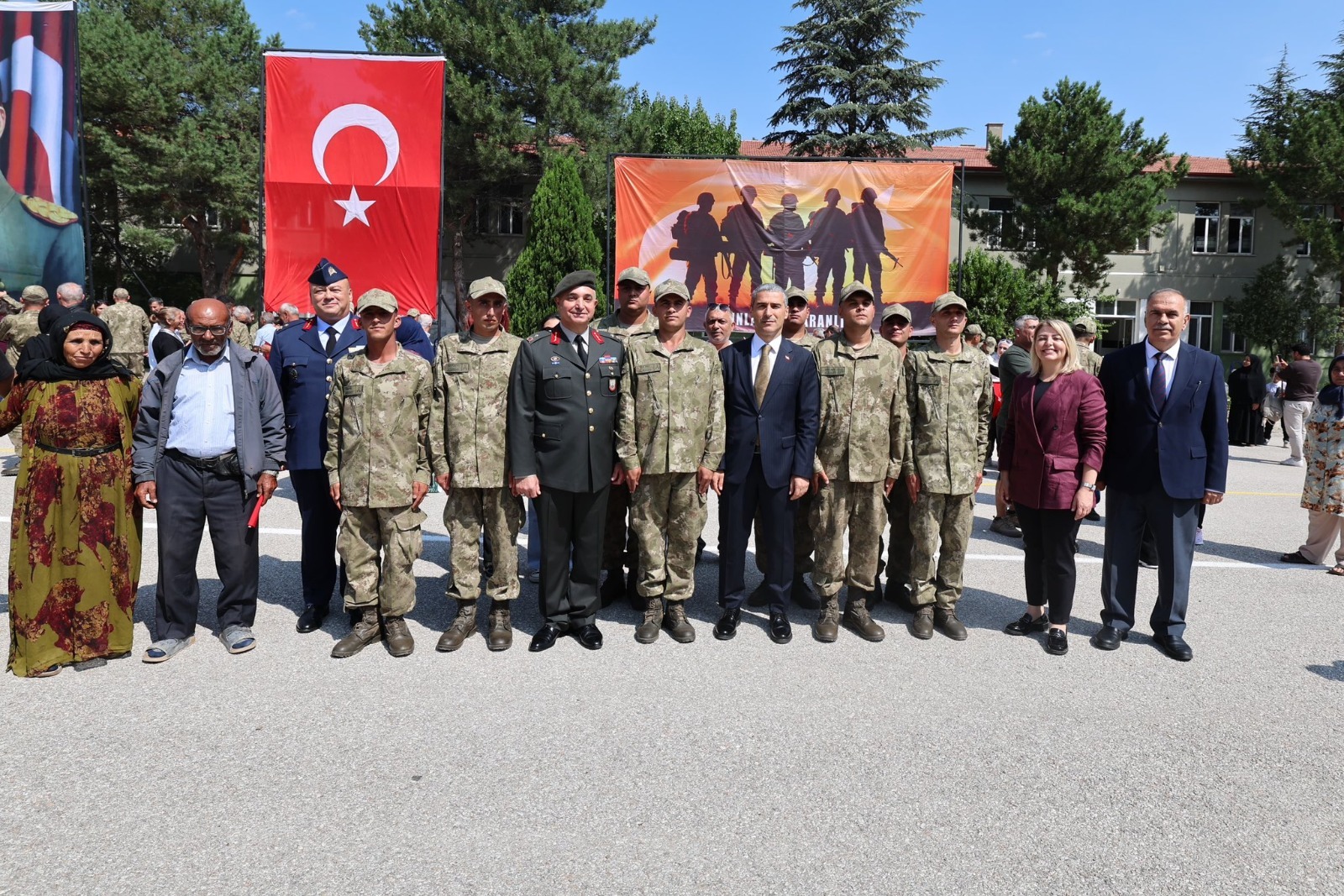 Afyonkarahisar'da Mehmetçiklerin yemin gururu