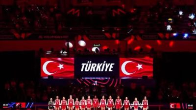 Afyonkarahisar Belediye Başkanı Burcu Köksal, 2026 FIVB Voleybol Milletler Ligi'nde