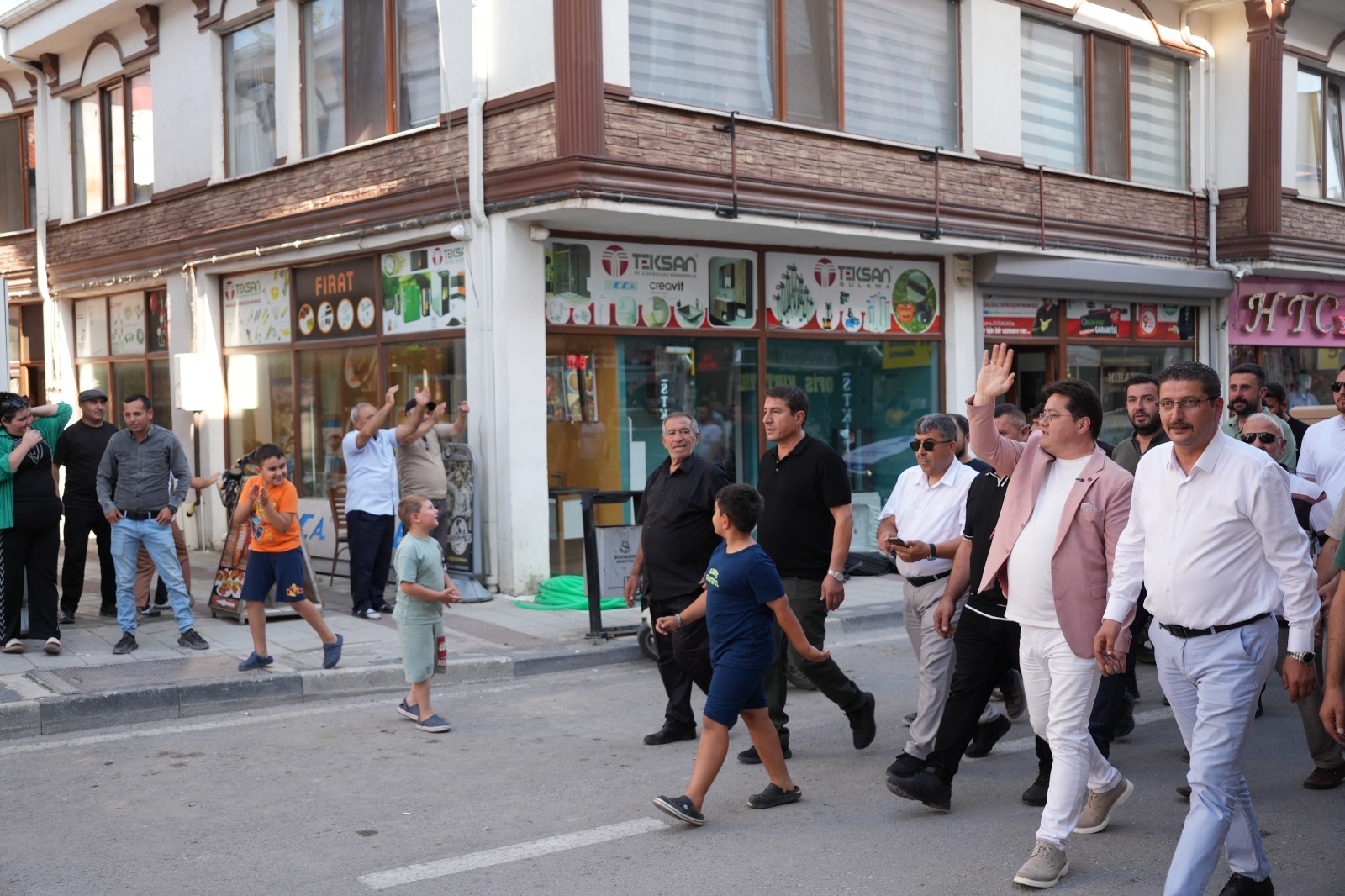 “Bizim yolumuz hizmet, rotamız Bolvadin’dir”