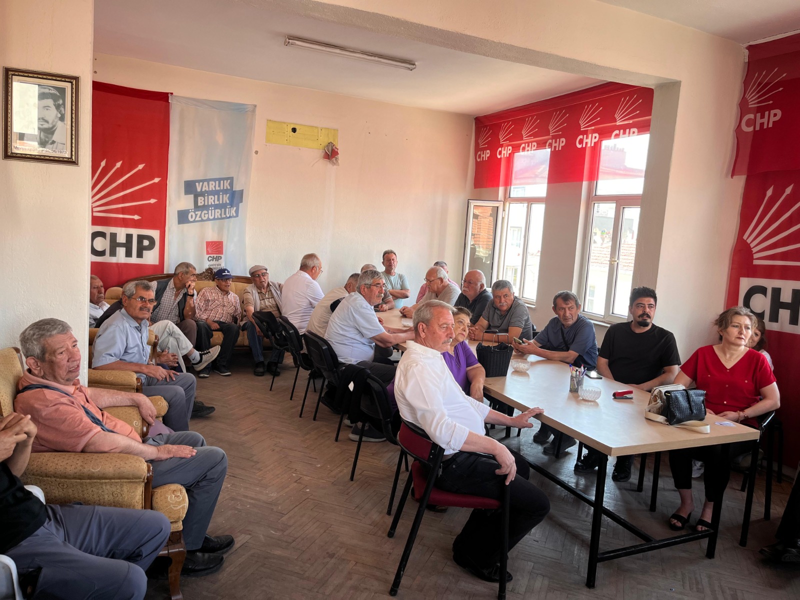 Çay ve Bolvadin teşkilatı, CHP’den istifa etti
