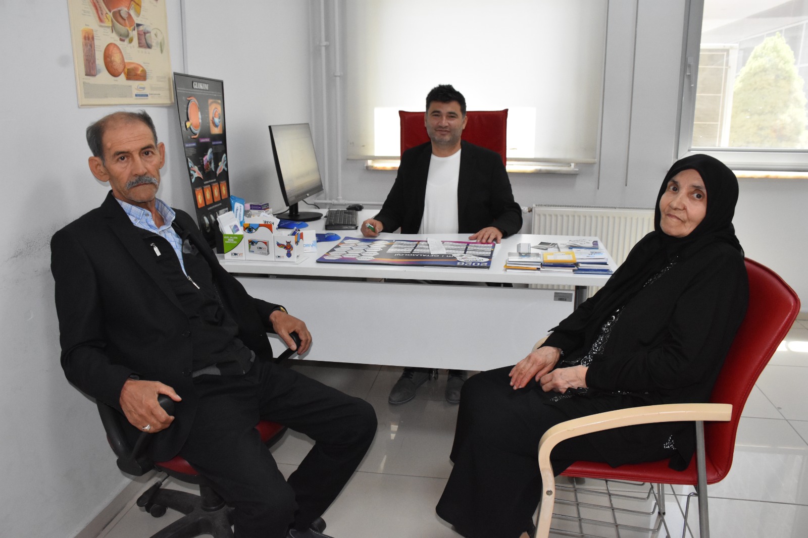 AFSÜ'de başarılı operasyonla görme kaybı önlendi