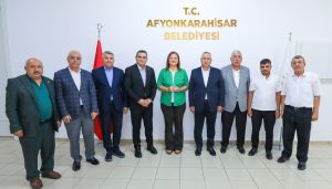 Çobanlar Belediye Başkanı Ali Altuntaş ve beraberindeki heyet, Afyonkarahisar Belediye