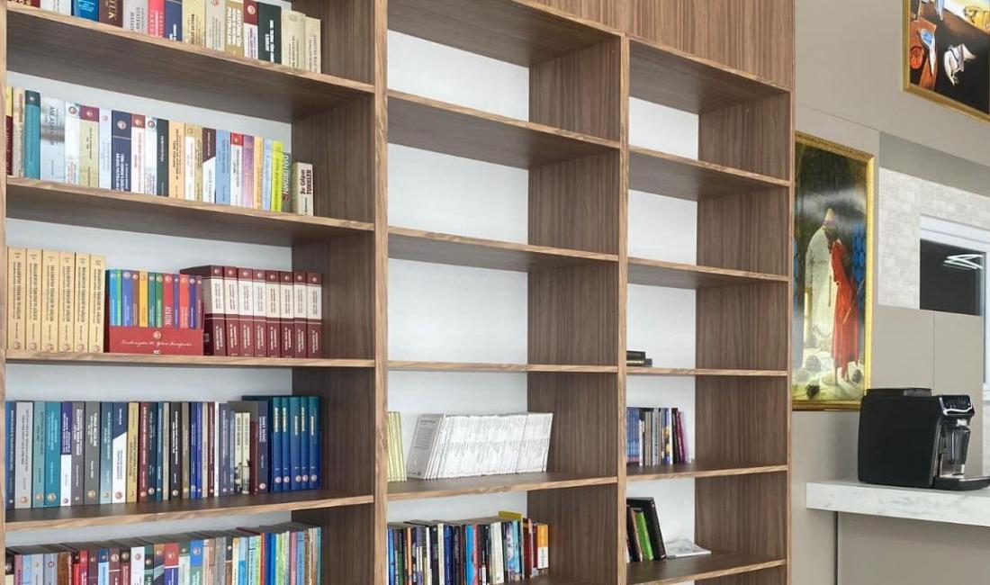 Sinanpaşa Kaymakamı Emrah Aslan'ın öncülüğünde, Akören Çok Programlı Anadolu Lisesi