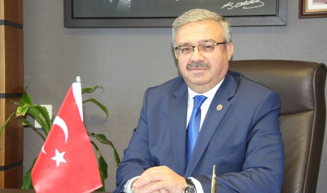 AK Parti Afyonkarahisar Milletvekili İbrahim Yurdunuseven, İstanbul Sanayi Odası'nın (İSO)