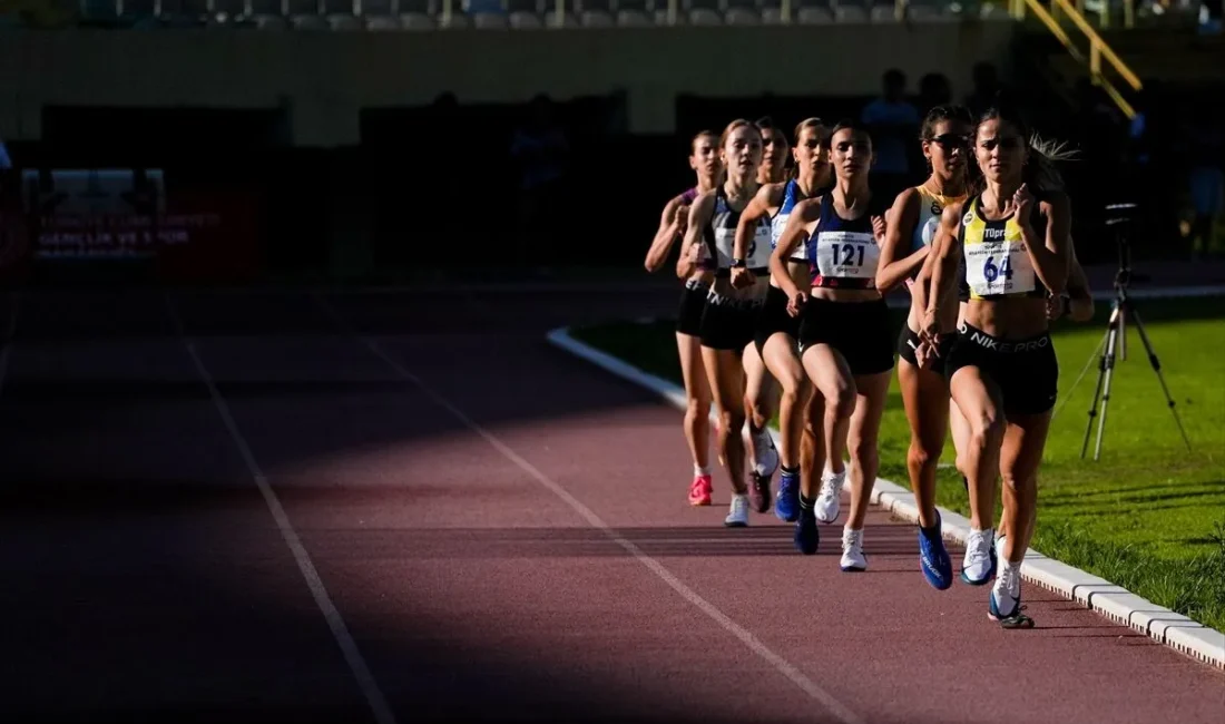 Türkiye Atletizm Federasyonu Başkanı Ahmet Karadağ, "Atletizmin gelişiminde seyirci desteği