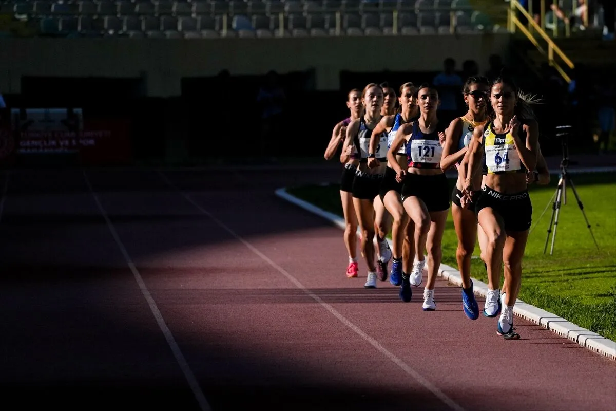 Türkiye Atletizm Federasyonu Başkanı Ahmet Karadağ, "Atletizmin gelişiminde seyirci desteği