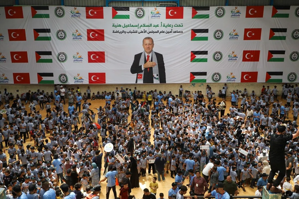 Savaşın gölgesinde çocuklara moral kampı 1 Savaşın gölgesinde çocuklara moral kampı