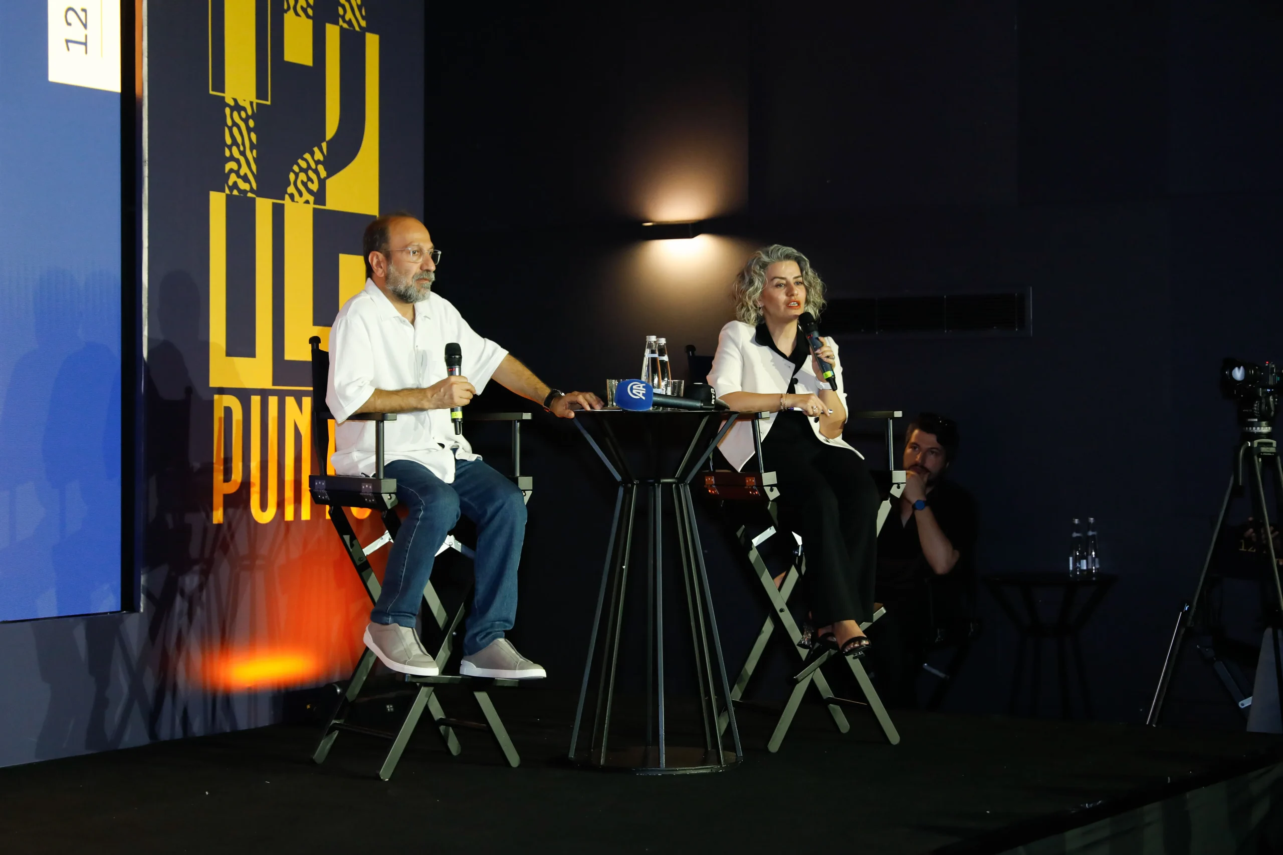 Usta yönetmen Asghar Farhadi, genç sinemacılarla buluştu 3 Usta yönetmen Asghar Farhadi, genç sinemacılarla buluştu