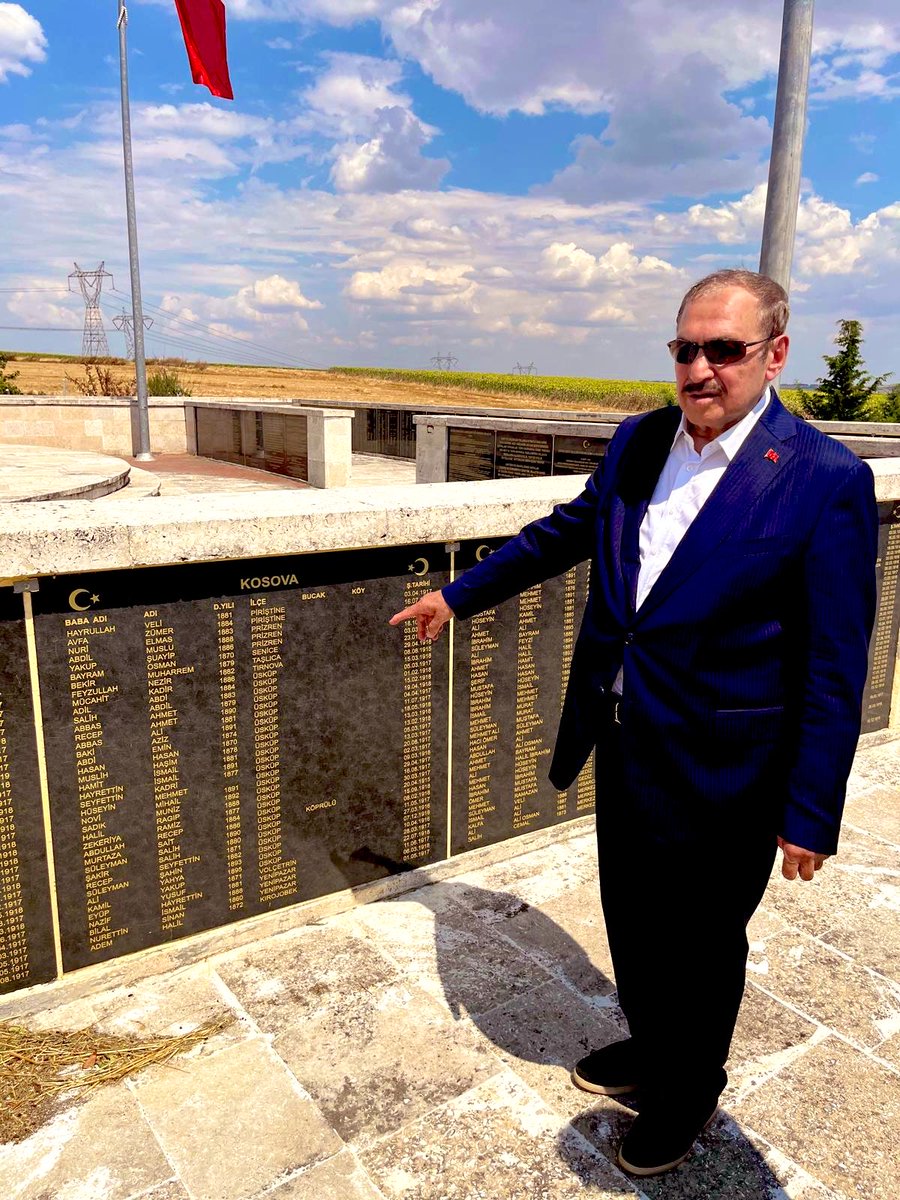 Eroğlu, Edirne’de şehit amcasına dua okudu 1 Eroğlu, Edirne’de şehit amcasına dua okudu